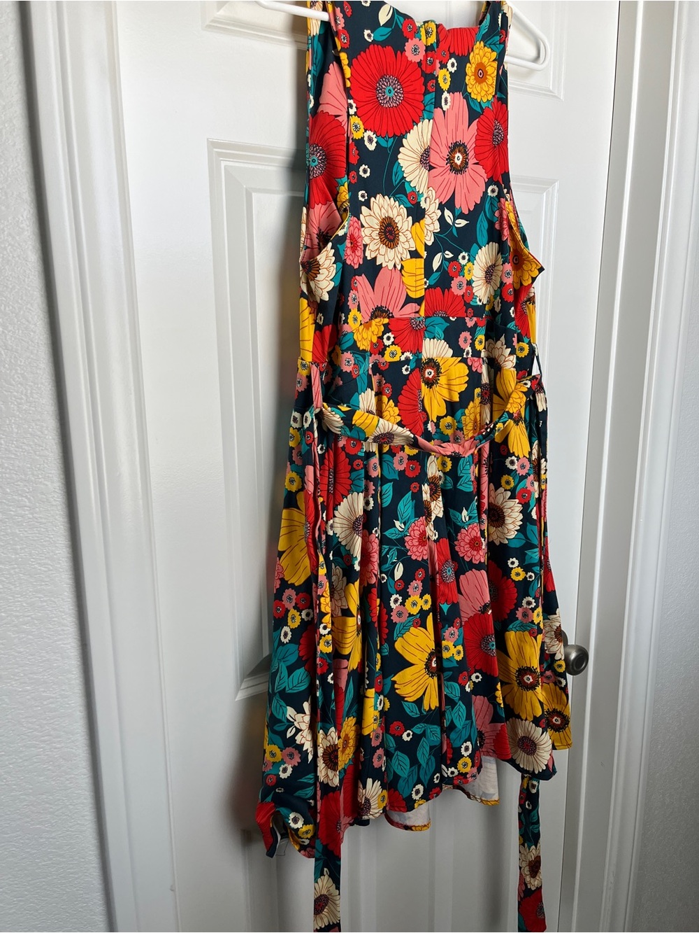 Sleeveless Floral Tie-Waist Midi Dress - Multicolor - Picture 4 of 5